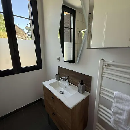 アパート Les Cascades 1 カヴァルニ